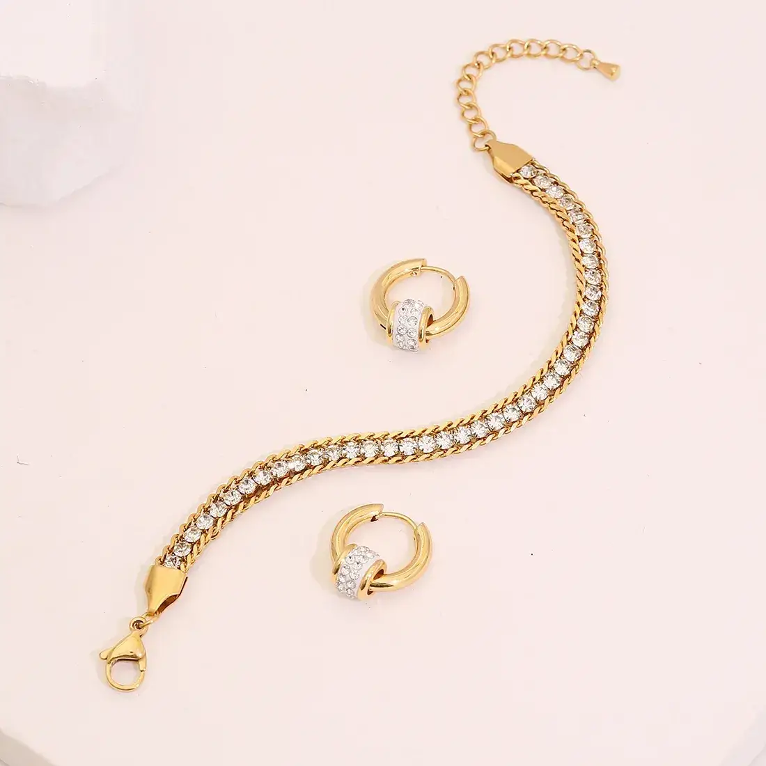 Gold Round Zircon Bracelet & Hoops Set : LNE1031