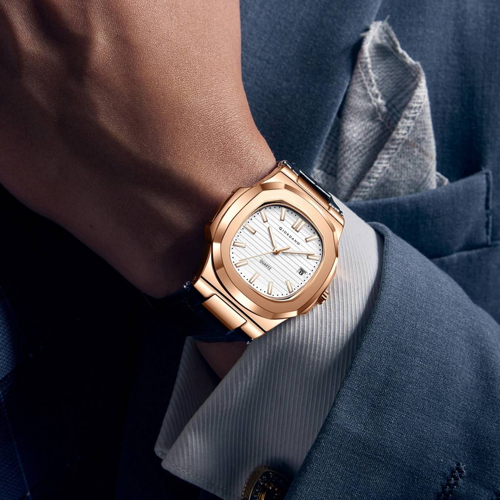 Analog Wrist Watch For Men Stylish Metal Strap With Water Resistant 3 Hand Mechanism For Men And Boys To Complim : GZ-50104-02